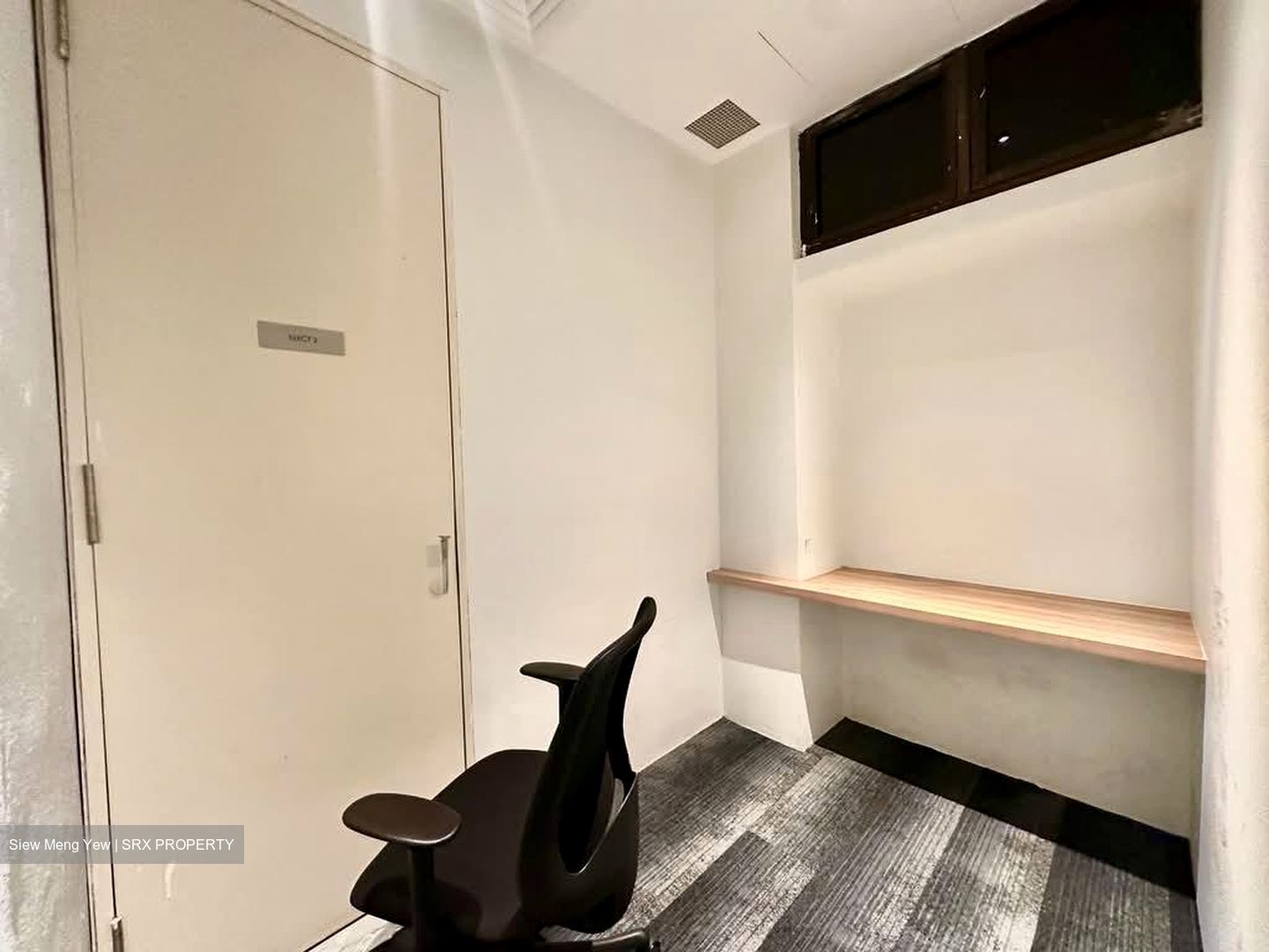 Dapenso Building (D1), Office #547606191